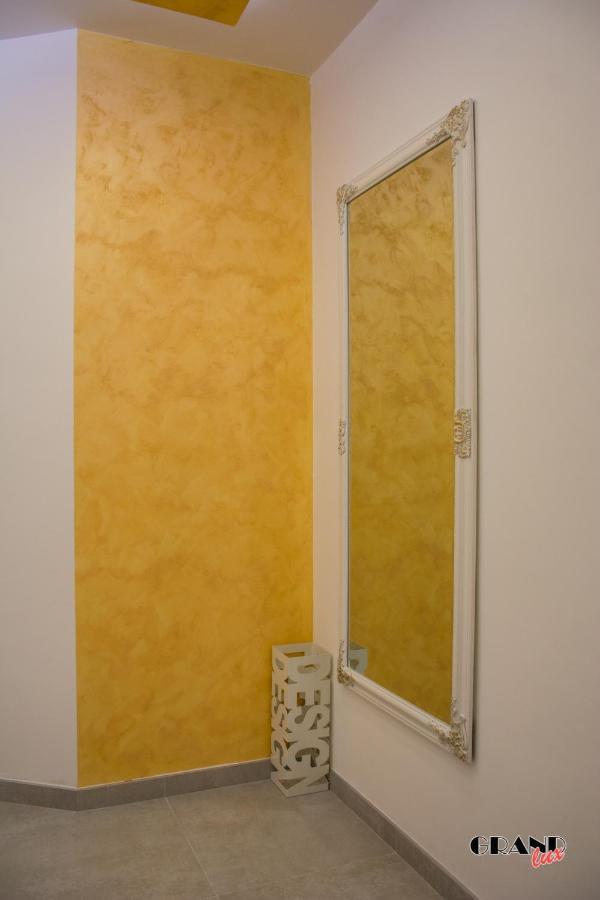 דובוי Grand Lux Apartment מראה חיצוני תמונה