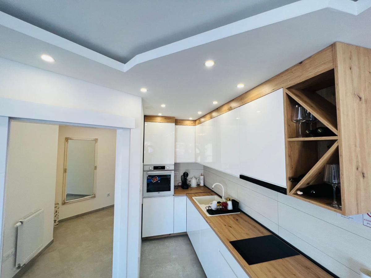 דובוי Grand Lux Apartment מראה חיצוני תמונה