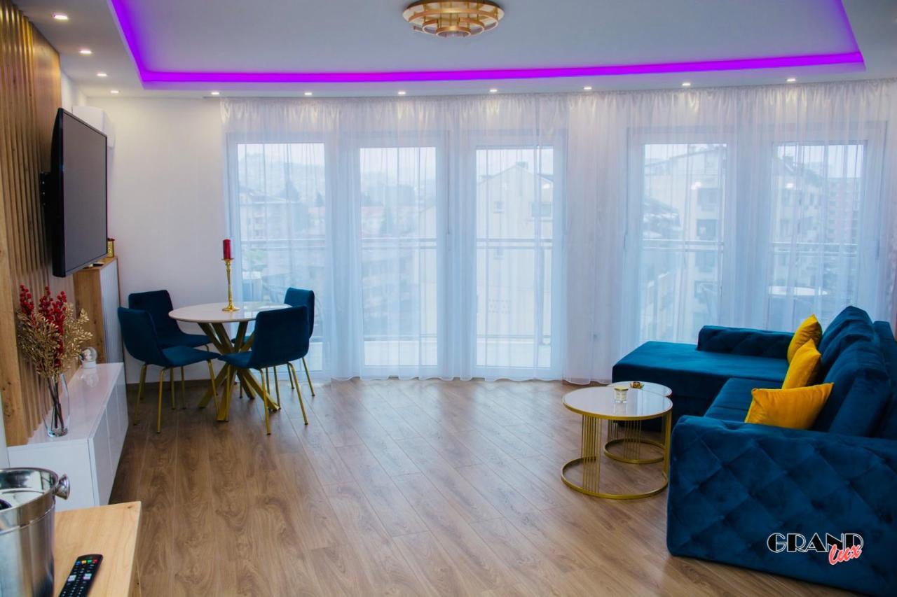 דובוי Grand Lux Apartment מראה חיצוני תמונה