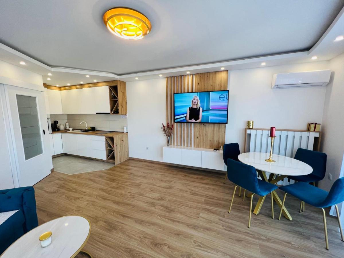 דובוי Grand Lux Apartment מראה חיצוני תמונה