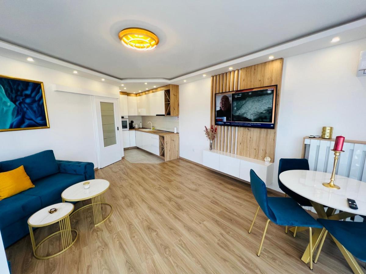 דובוי Grand Lux Apartment מראה חיצוני תמונה